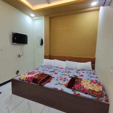 Hotel Chhavi Удджайн Экстерьер фото